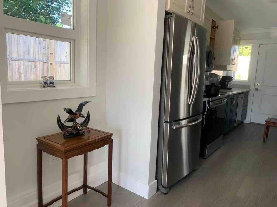 Brand New Constructed 1-Bedroom Townhouse Duncan Exterior photo